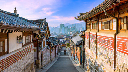 Bukchon Hanok Village in Seoul City, Traditional Korean style ancient architecture building, Seoul, South Korea. - obrazy, fototapety, plakaty