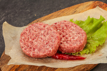 Raw beef cutlet for burger