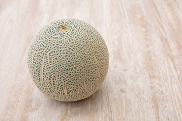 木の上にマスクメロン　melon フルーツ　fruits トロピカル　tropical