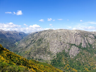 Naklejka premium Landscape of granite mountains in Geres National Park