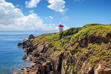 Plouhinec. Côte bretonne dans la baie d'Audierne. Finistère. Bretagne	