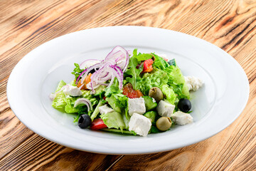 fresh goat cheese salad
