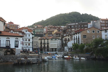 Fototapeta na wymiar Village de Mundaka Pays Basque Espagne 