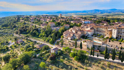 Fototapeta na wymiar Pienza, Tuscany. Aerial view at sunset of famous medieval town