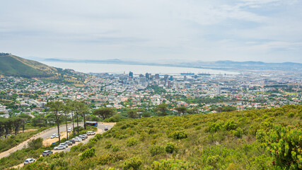 Obraz premium views of cape town city in south africa from the bottom of the table mountain, famous tourist place