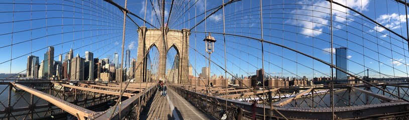 Fototapeta na wymiar Panorama Brooklyn Bridge und New York Skyline