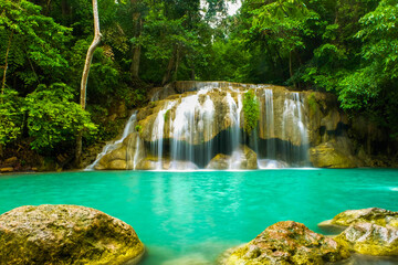 Fototapeta na wymiar Erawan National Park Erawan Waterfall Kanchanaburi Thailand 