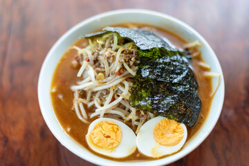 休日の手作りみそラーメン
