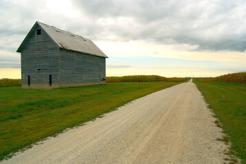 A country road, Northern Illinois, USA

