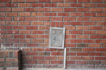 얼굴처럼 보이는 