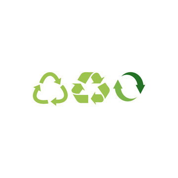Recycle icon vector sign isolated for graphic and web design. Recycle Recycling symbol template