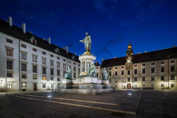 Fototapeta na wymiar Vienna Hofburg And Kaiser Franz Statue At Night, Austria