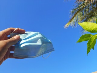 coronavirus covid19 must take the mask