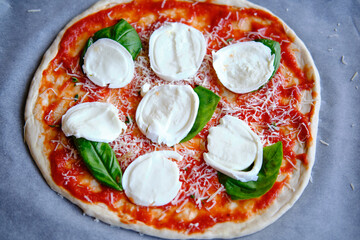 Making margherita pizza at home