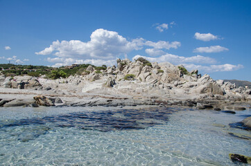Mittelmeerküste auf Sardinien bei Villasimius