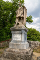 Obraz premium Statue of King Conrad I above Lahngau near Runkel