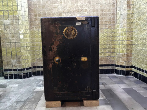 Antique Strong Box With A Combination As Well As Key Lock. Inside One Of The Rooms Of The Mandiri Museums In Jakarta 