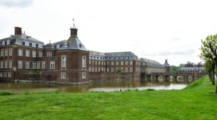 Fototapeta na wymiar schloss nordkirchen in coesfeld, nrw, deutschland 