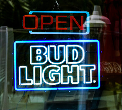 Open Bud LIght in Neon