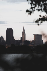 Fototapeta na wymiar Cleveland Ohio Skyline by Edgewater park with the lake