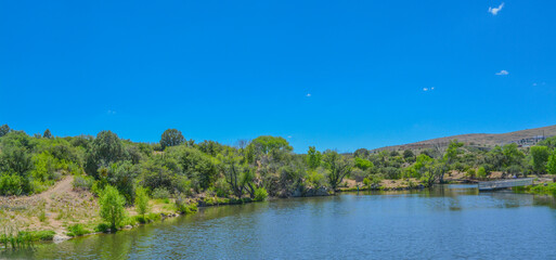 Fototapeta premium Beautiful view over Lynx Lake in Prescott National Forest. Prescott, Yavapai County, Arizona USA