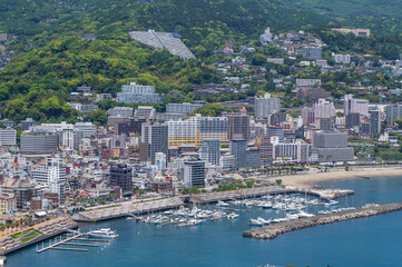 静岡県熱海のビーチ