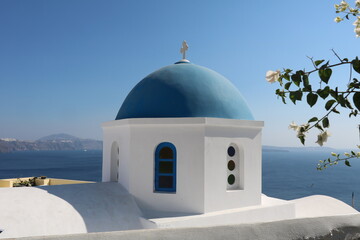 Fototapeta na wymiar White church in Oia town on Santorini island in Greece