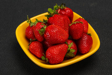 Sweet strawberry in the bowl