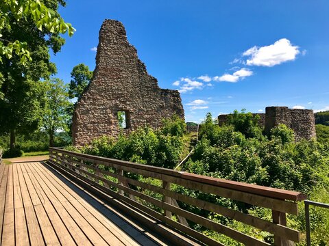 Burg L&ouml;wenburg / Gerhardstein  in Gerolstein (Rheinland-Pfalz)