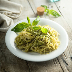 Spaghetti with pesto sauce