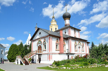 Fototapeta na wymiar Kolomna, Russia, Holy Trinity Church in Novo-Golutvin monastery