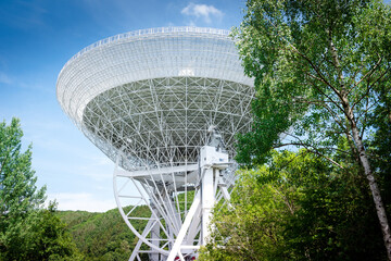 Radioteleskop Effelsberg - obrazy, fototapety, plakaty