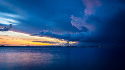 Fototapeta na wymiar Panorama of sea view during sunrise at Ao Noi Na Beach at Koh Samet island in Thailand. 