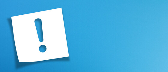 Note paper with exclamation mark on panoramic blue background	
 - obrazy, fototapety, plakaty