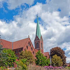 Fototapeta premium Kirche St. Gorgonius in Goldenstedt, Landkreis Vechta, Niedersachsen, Deutschland
