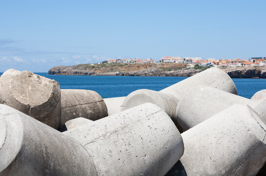 concrete tetrapods as coastal defences, Peniche Portugal 