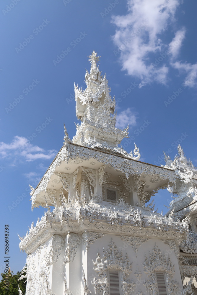 Wall mural Temple blanc, Wat Rong Khun à Chiang Rai, Thaïlande