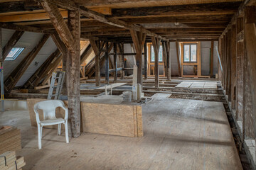 Fototapeta na wymiar the upper floor of an old half-timbered house restored