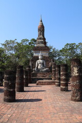 Fototapeta premium Temple du parc historique de Sukhothaï, Thaïlande