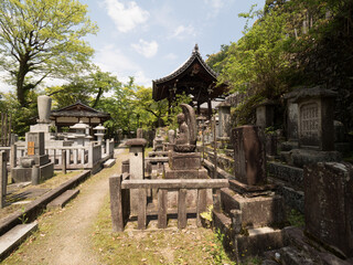 Cementerio en el Templo Eikando, en Kioto, Jap&oacute;n