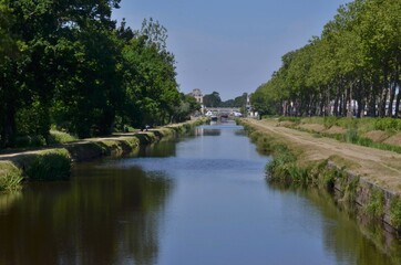 Fototapeta na wymiar Redon et le canal de Nantes à Brest, Ille et Vilaine, Bretagne, west of France