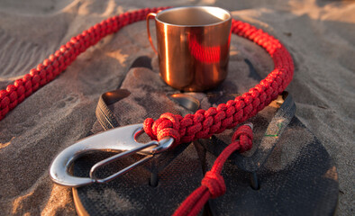 beach man detail set, coffee cup, nautical strap with carabiner, beach slippers