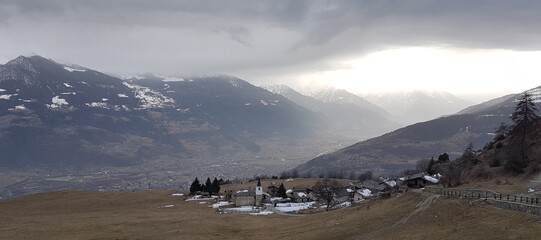 nuvole all'orizzonte