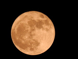blood moon super zoom close up 
