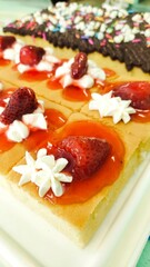 cake with strawberry