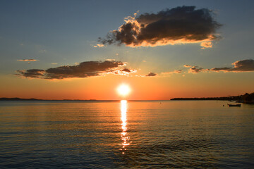 Naklejka premium Beautiful sunset above the Adriatic Sea photographed from Zadar, Croatia
