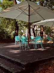 restaurant in the park