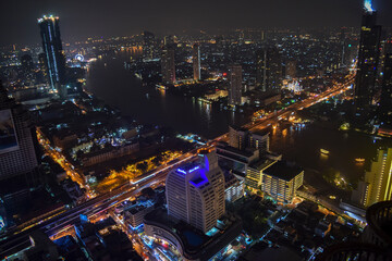 Fototapeta na wymiar Vista nocturna de Bangkok