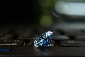 Selected diamonds
Symmetrical and beautiful for jewelry making