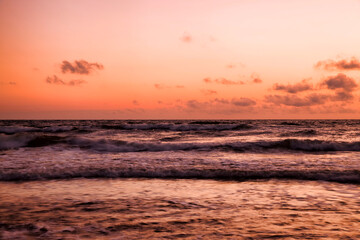 Fototapeta na wymiar seascape at sunset